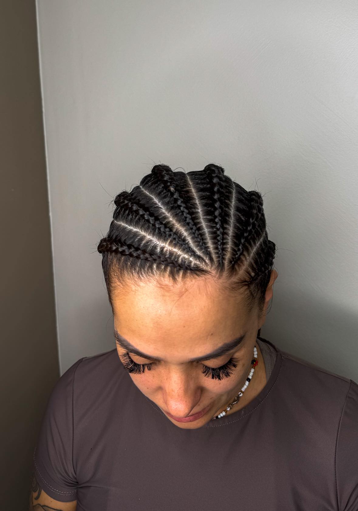 6 angled cornrows - no extensions